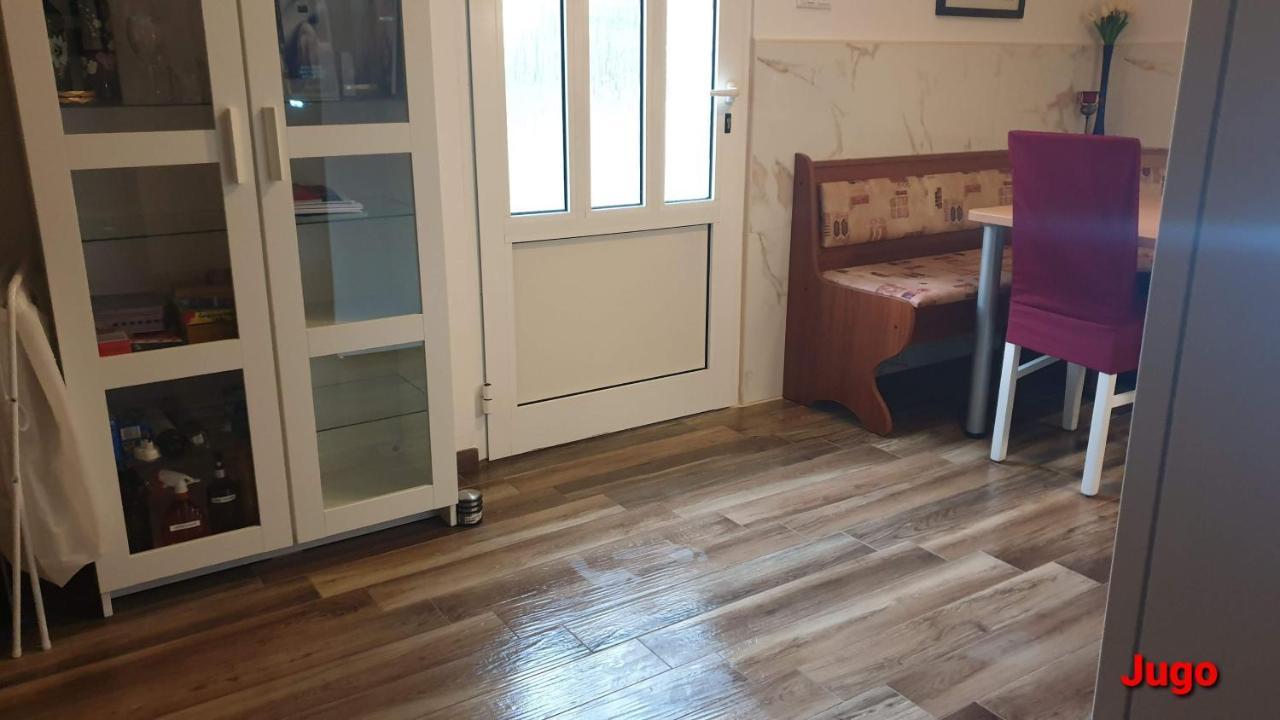 Apartments Bura & Jugo, Cres, Without Stress Екстериор снимка