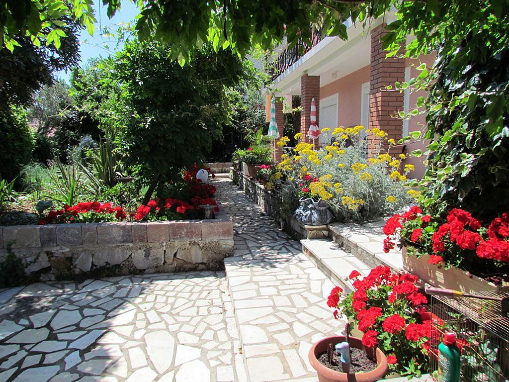 Apartments Bura & Jugo, Cres, Without Stress Екстериор снимка